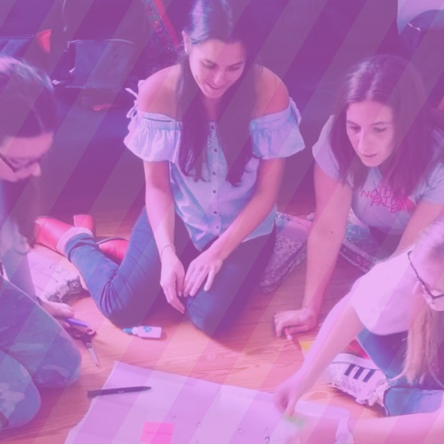 https://recursosdeformacion.com.uy/wp-content/uploads/2019/03/cursos-640x640.png